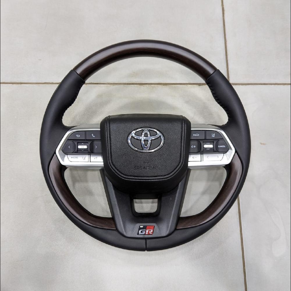LC300 Steering Wheel Suitable For Toyota Land Cruiser LC200